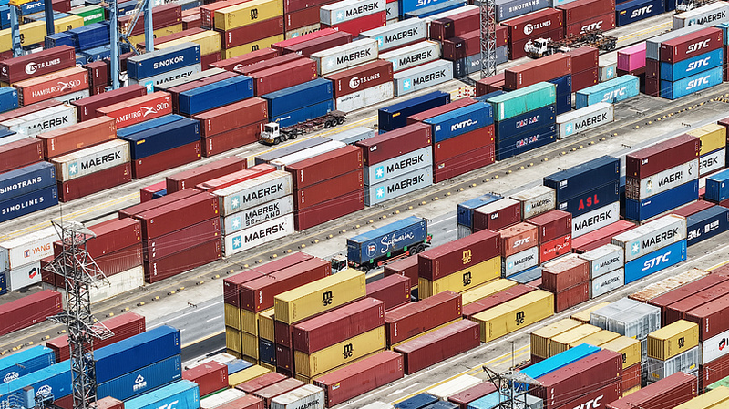 China's Trade Resilience Amid U.S. Tariff Pressures 🌏💼