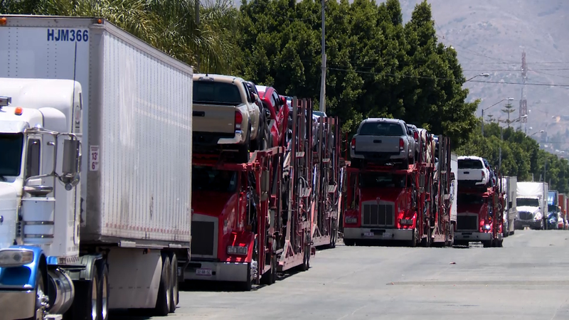 Mexico's Auto Industry Revs Up as Global Supply Chains Shift 🚗 video poster