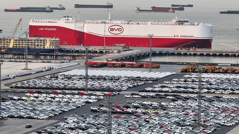 HA7H3T9CDCB0HX7UVUOT - 🌍NewspaperAmigo – Your Global News Buddy 🗞️ 🌊 China’s BYD Launches World’s Largest Car Carrier on Maiden Voyage! 🚢