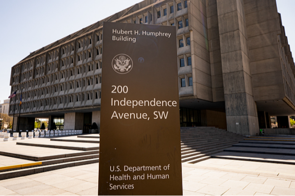 Major U.S. Health Agency Layoffs Spark Concerns Over Public Safety 🌡️💼
