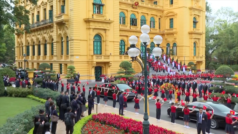 Xi’s Hanoi Visit Strengthens China-Vietnam Ties 🌟🇻🇳 Xi's Hanoi Visit Strengthens China-Vietnam Ties 🌟🇻🇳 video poster