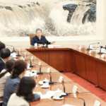 KXTSXEA508M295HXHTI5 - 🌍NewspaperAmigo – Your Global News Buddy 🗞️ China’s Top Legislator Pushes for Strengthened Lawmaker Roles 🌟📜