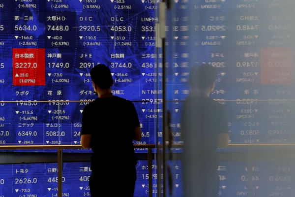 Tech Stocks Tumble as U.S. Tariffs Spark Global Market Chaos ππ₯ Tech Stocks Tumble as U.S. Tariffs Spark Global Market Chaos ππ₯