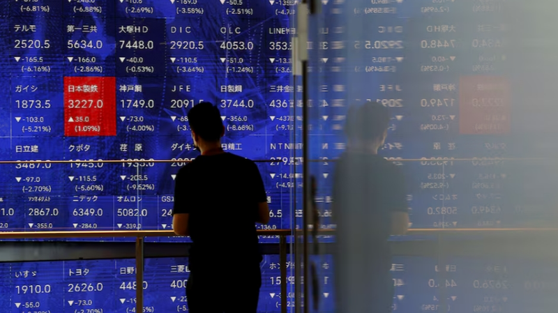 MVKJPYRGSMGET6ELOQL3 - 🌍NewspaperAmigo – Your Global News Buddy 🗞️ Tech Stocks Tumble as U.S. Tariffs Spark Global Market Chaos 📉💥