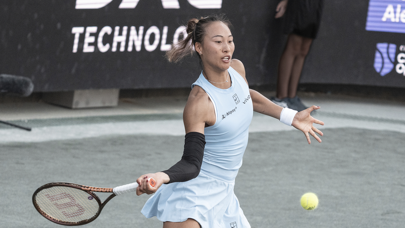 N1XVVO9O6BA9ZI573ZOP - 🌍NewspaperAmigo – Your Global News Buddy 🗞️ Zheng Qinwen Exits Charleston Open in Quarterfinal Clash 🌟🎾