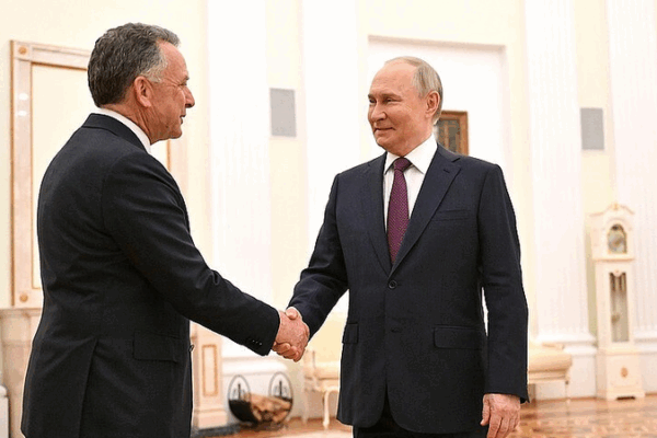 Ukraine Peace Deal Close? Trump Teases Progress After Envoy’s Russia Talks 🇺🇦🤝 Ukraine Peace Deal Close? Trump Teases Progress After Envoy's Russia Talks 🇺🇦🤝