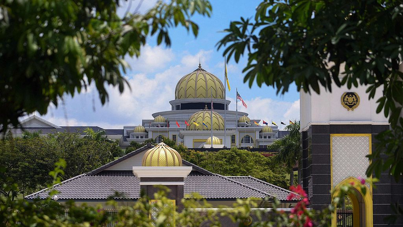 Xi Jinping Welcomed with Royal Fanfare in Malaysia ๐จ๐ณ๐ค๐ฒ๐พ Xi Jinping Welcomed with Royal Fanfare in Malaysia ๐จ๐ณ๐ค๐ฒ๐พ video poster