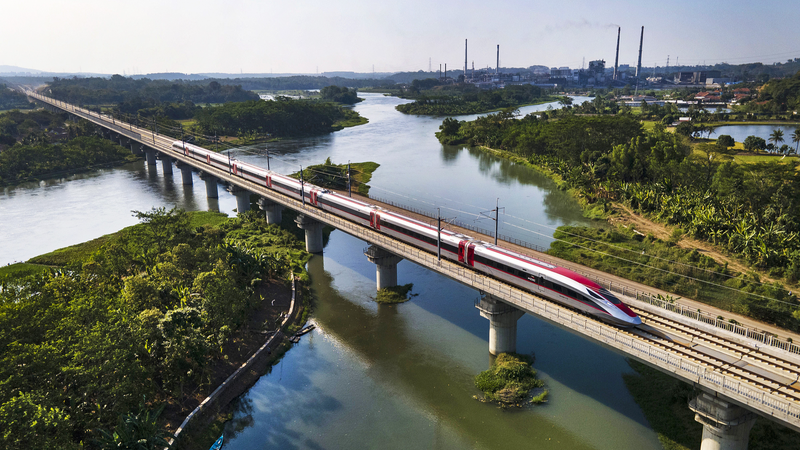 China & Indonesia Celebrate 75 Years with Trade Boom & Cultural Vibes 🌏✨