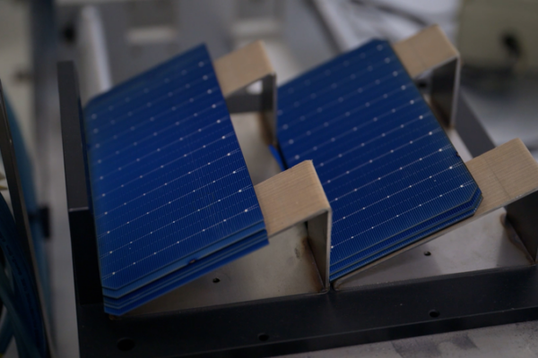 Chinese Solar Firm Sparks Mexico Boom Amid U.S. Tariffs 🌞🇲🇽💼 Chinese Solar Firm Sparks Mexico Boom Amid U.S. Tariffs 🌞🇲🇽💼 video poster