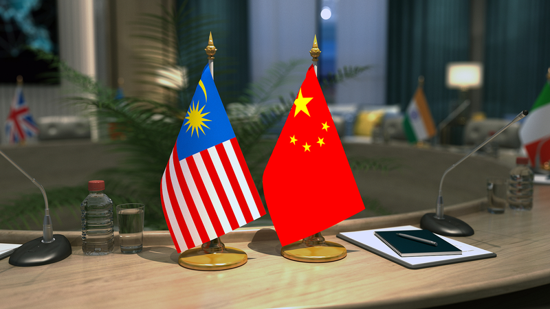 China & Malaysia Sign Visa-Free Travel Deal to Strengthen Ties ✈️🤝