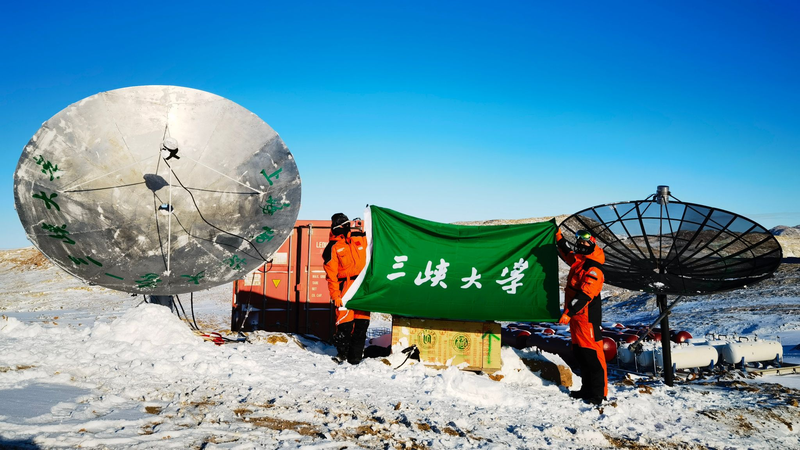 China’s New Antarctic Telescope Unlocks Cosmic Secrets 🌌❄️