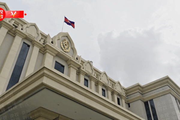 Xi Jinping, Cambodian PM Strengthen Ties in Phnom Penh Talks Xi_Jinping__Cambodian_PM_Strengthen_Ties_in_Phnom_Penh_Talks
