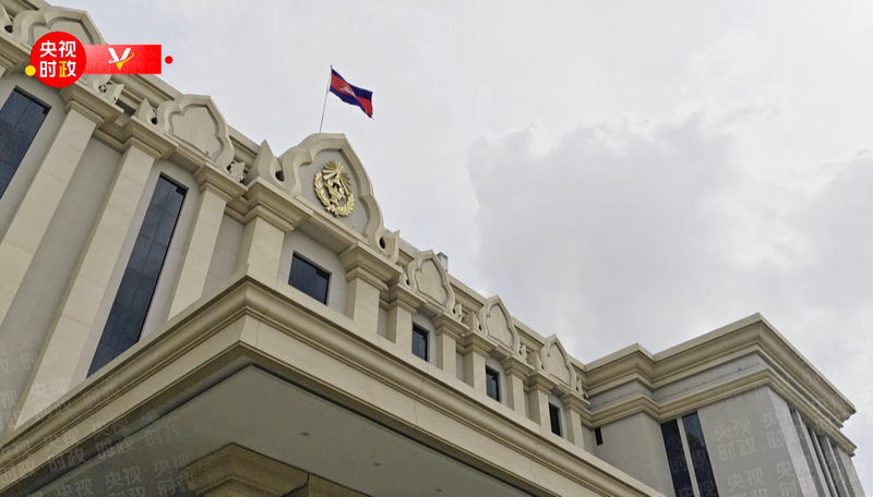 Xi_Jinping__Cambodian_PM_Strengthen_Ties_in_Phnom_Penh_Talks