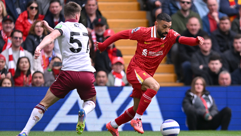 Liverpool Edges West Ham in Thriller as Salah Makes History ⚽🌟
