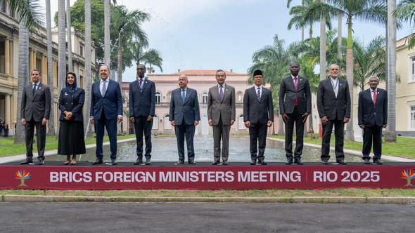 China Calls for BRICS Unity to Reshape Global Governance 🌐💼