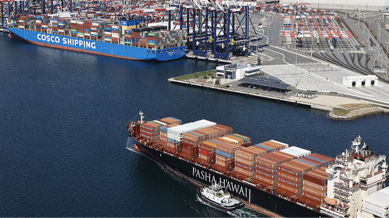 ZG4CK892QUQFSCFFNJHG - 🌍NewspaperAmigo – Your Global News Buddy 🗞️ Trump’s Tariff Sparks Global Backlash & Economic Fears 🌍💸
