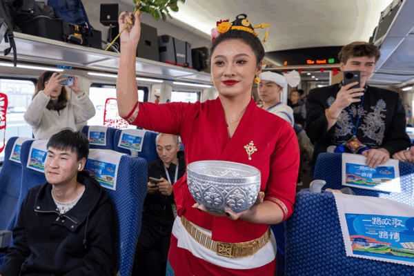 China & Malaysia Forge Win-Win Ties Through Belt and Road Initiative 🌏✨ China & Malaysia Forge Win-Win Ties Through Belt and Road Initiative 🌏✨