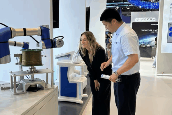 China-CEEC Expo Bridges Cultures & Commerce 🌍🤝 China-CEEC Expo Bridges Cultures & Commerce 🌍🤝 video poster