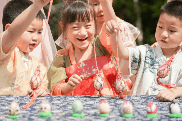 China Welcomes Summer with Lixia Traditions 🌞🍃 China Welcomes Summer with Lixia Traditions 🌞🍃