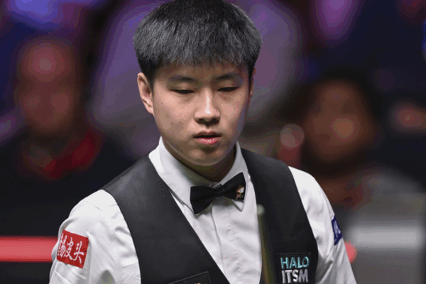 Snooker Sensation Zhao Stuns O’Sullivan to Reach Historic Final 🎱✨ Snooker Sensation Zhao Stuns O’Sullivan to Reach Historic Final 🎱✨
