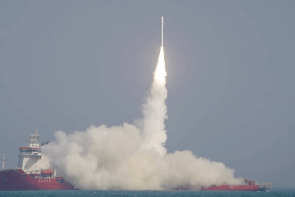 China’s CERES-1 Rocket Launches IoT Satellites from Sea 🌊🛰️ China’s CERES-1 Rocket Launches IoT Satellites from Sea 🌊🛰️