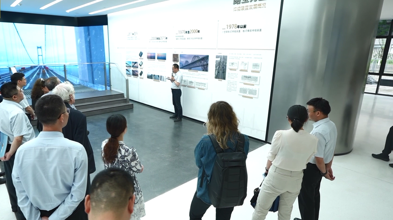 4HP1P05LVKLHJONKY7EB - 🌍NewspaperAmigo – Your Global News Buddy 🗞️ China & Europe Unite for Tech Breakthroughs 🌐🔬 video poster