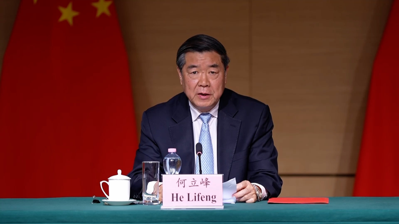 50UZNAOG1XUX7PQX0QTL - 🌍NewspaperAmigo – Your Global News Buddy 🗞️ China and U.S. Make ‘Substantive Progress’ in Trade Talks 🌐🤝 video poster