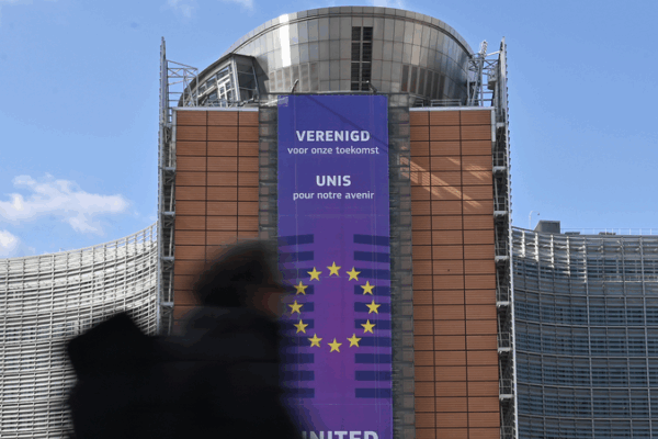 Trump Tariffs Shake Eurozone: EU Slashes 2025 Growth Forecast 📉🌍 Trump Tariffs Shake Eurozone: EU Slashes 2025 Growth Forecast 📉🌍