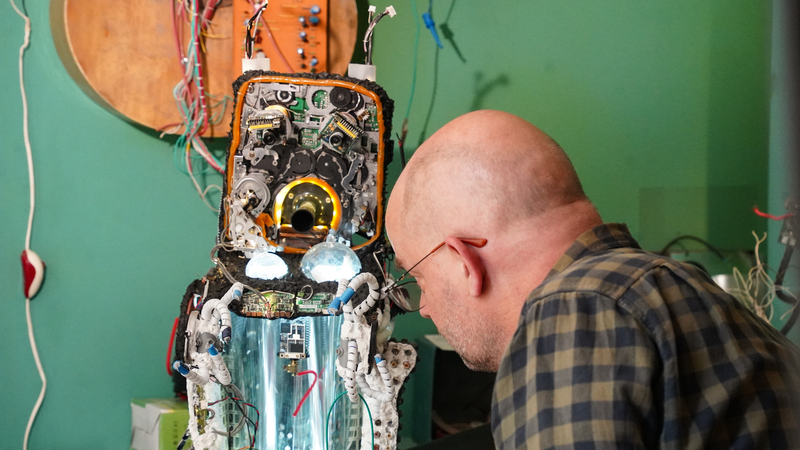 French ‘Sound Alchemist’ Revives Beijing’s Hutongs with Recycled Art 🌏🎵 French ‘Sound Alchemist’ Revives Beijing’s Hutongs with Recycled Art 🌏🎵
