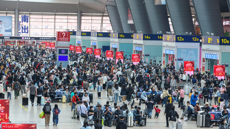 China’s May Day Holiday Sparks Travel Boom 🚄🌍 China's May Day Holiday Sparks Travel Boom 🚄🌍