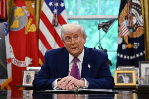 Trump's Approval Rating Dips as Economic Concerns Loom 🇺🇸📉