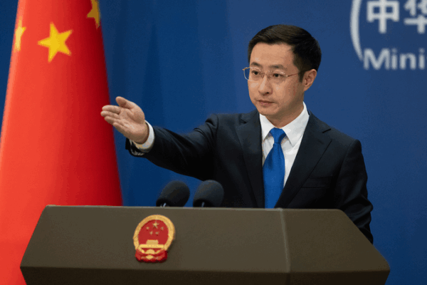 China Defends Export Policies as Global Tensions Rise ๐โ๏ธ China Defends Export Policies as Global Tensions Rise ๐โ๏ธ