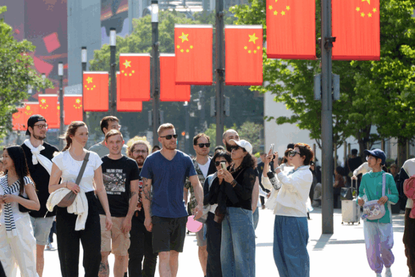 🚀 China’s May Day Tourism Soars 173%: Tax Reforms & Visa Perks Fuel Boom! 🚀 China’s May Day Tourism Soars 173%: Tax Reforms & Visa Perks Fuel Boom!