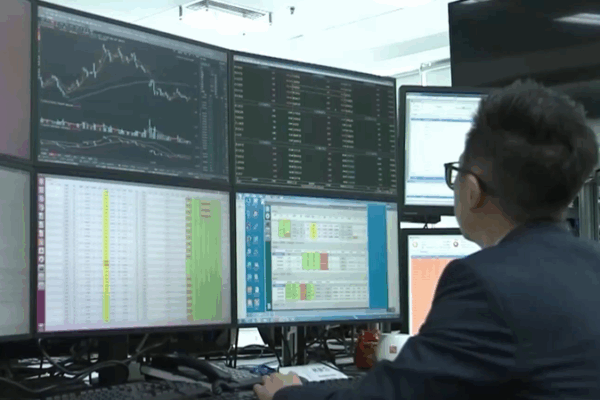 China Debuts 'Sci-Tech Board' to Boost Innovation Funding 🚀💸