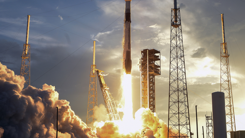 U.S. Warns Allies Against Chinese Satellites — Could It Backfire? 🛰️🌍 U.S. Warns Allies Against Chinese Satellites — Could It Backfire? 🛰️🌍