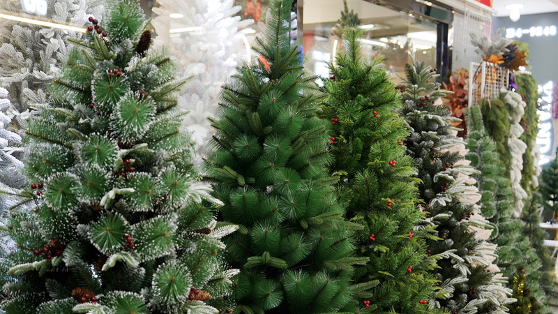 Will Trade Wars Cancel Christmas? 🎄 Yiwu Traders Sound Alarm video poster