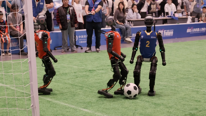 CN0FBATIW2OJI5B4Y034 - 🌍NewspaperAmigo – Your Global News Buddy 🗞️ 🤖⚡️ Humanoid Robots Take Center Stage at 2025 Shanghai Competition! video poster