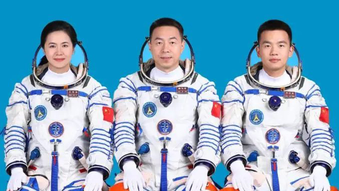 Shenzhou-19 Crew Returns to Earth After Historic Space Mission ✨🚀 Shenzhou-19 Crew Returns to Earth After Historic Space Mission ✨🚀 video poster