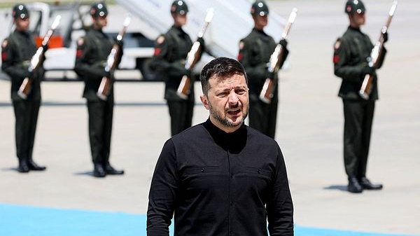 Zelenskyy Lands in Ankara for High-Stakes Peace Talks 🕊️🇺🇦