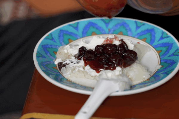 Xinjiang’s Yogurt Zongzi Shakes Up Dragon Boat Festival 🍙✨ Xinjiang's Yogurt Zongzi Shakes Up Dragon Boat Festival 🍙✨ video poster