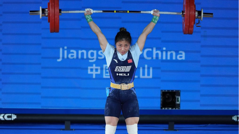Zhang Haiqin Shatters Records 🏋️♀️: China Dominates Asian Weightlifting Championships