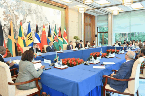 China & Latin America: 10 Years of Win-Win Ties 🌏💼 China & Latin America: 10 Years of Win-Win Ties 🌏💼