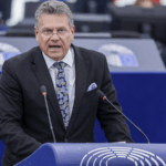 HHYQ7R1ITMYSVIGOUWUV - 🌍NewspaperAmigo – Your Global News Buddy 🗞️ EU Weighs Anti-Tariff Moves Amid US Trade Tensions 🌍⚖️