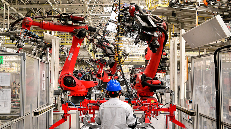 🇪🇺 Firms Navigate China Challenges While Doubling Down on Supply Chains 🌏