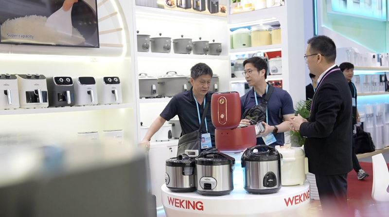 How China's Businesses Are Outsmarting US Trade Pressures 🚀💼 video poster