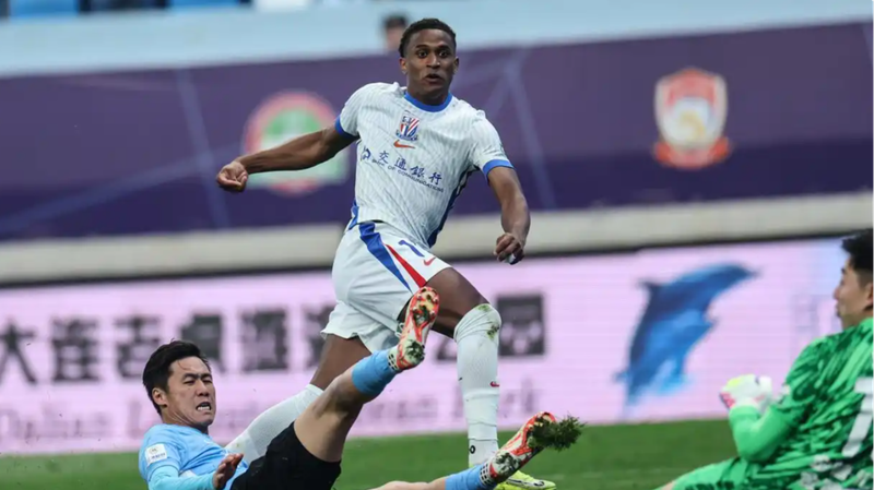 Shenhua Dominates CSL with 3-0 Victory 🏆⚽