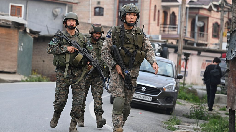 JX9DGCXC630EH6OYVJWR - 🌍NewspaperAmigo – Your Global News Buddy 🗞️ 💥 Kashmir Tensions Flare: A Decades-Old Conflict Explained 💬🌏