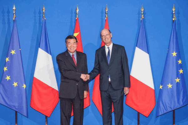China and France Strengthen Economic Ties ππ€ China and France Strengthen Economic Ties ππ€