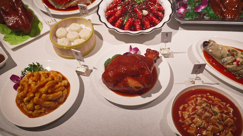 MC9DJ4C4IO0QLGD1WCH7 - 🌍NewspaperAmigo – Your Global News Buddy 🗞️ 🥟 Ancient Chinese Culinary Treasures Debut in Russia 🏛️ video poster