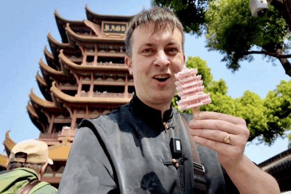 🇬🇧 Vlogger Jackie Bridges Cultures Through China Adventures 🌏💥 🇬🇧 Vlogger Jackie Bridges Cultures Through China Adventures 🌏💥 video poster